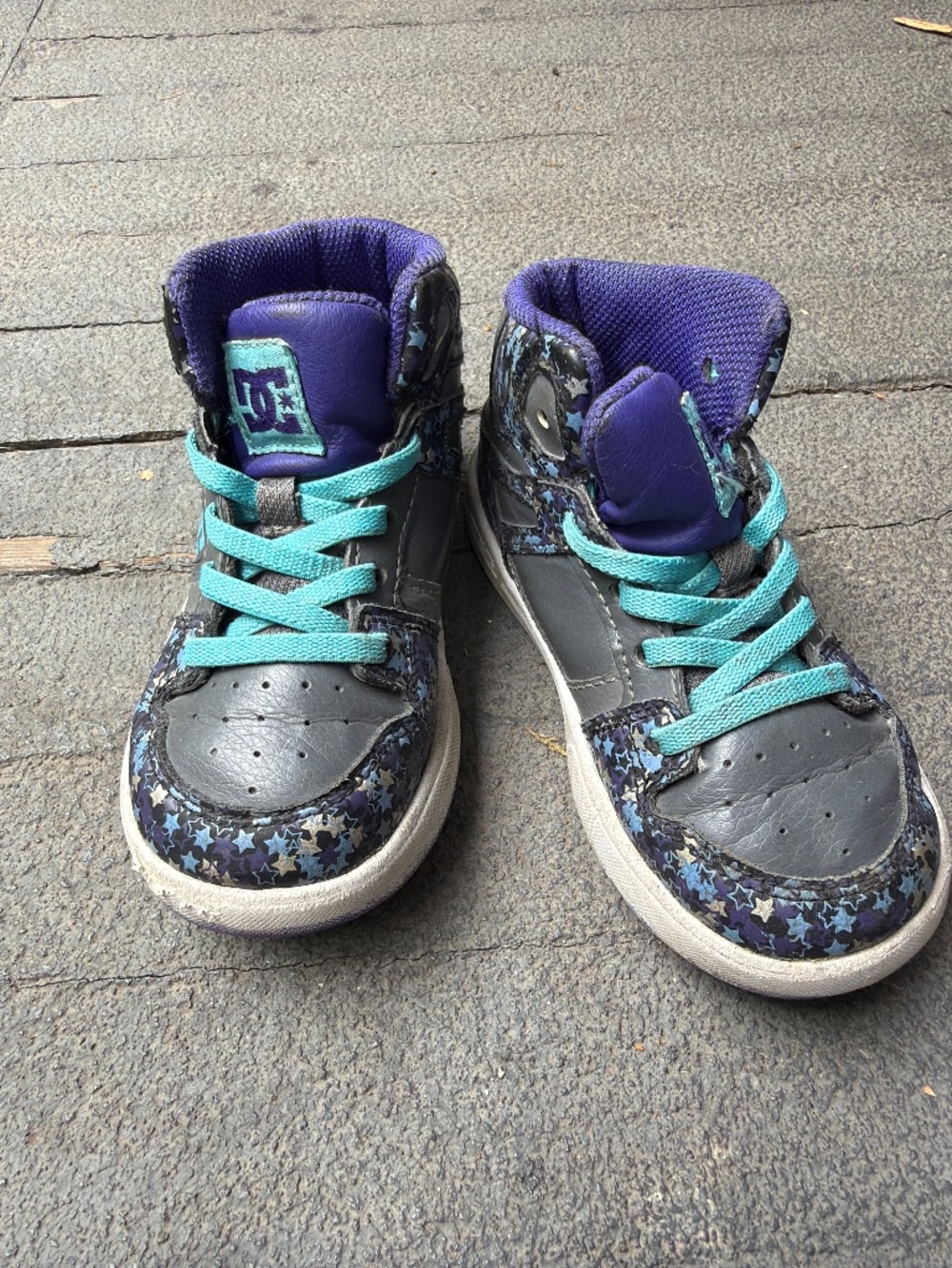 DC TODDLER size 9